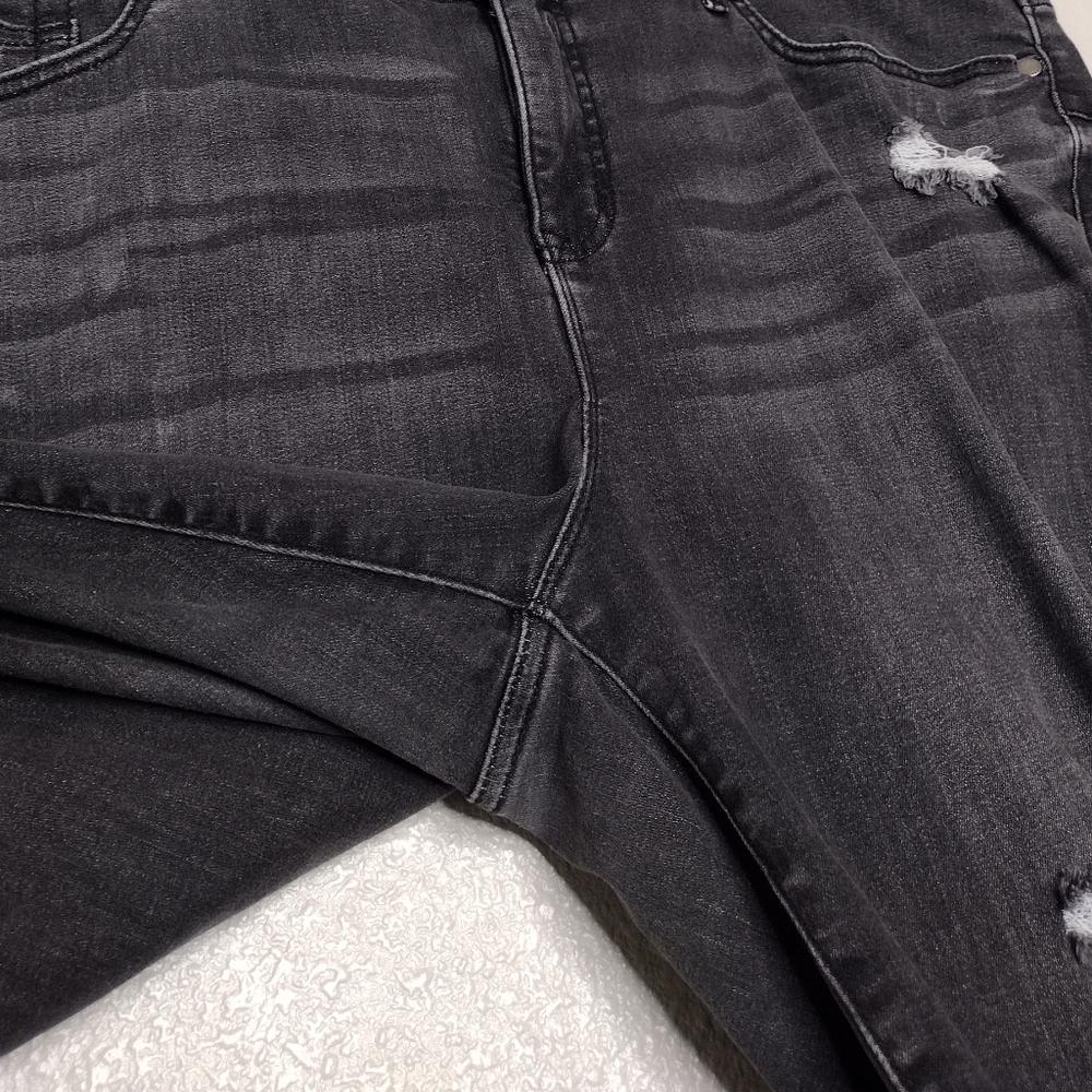 Torrid Black Distressed High-Rise Bombshell Skinny Ankle Cropped Jeans Sz 20 - Picture 6 of 12